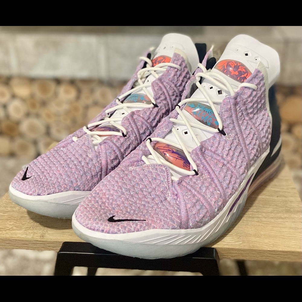 Nike Lebron 18